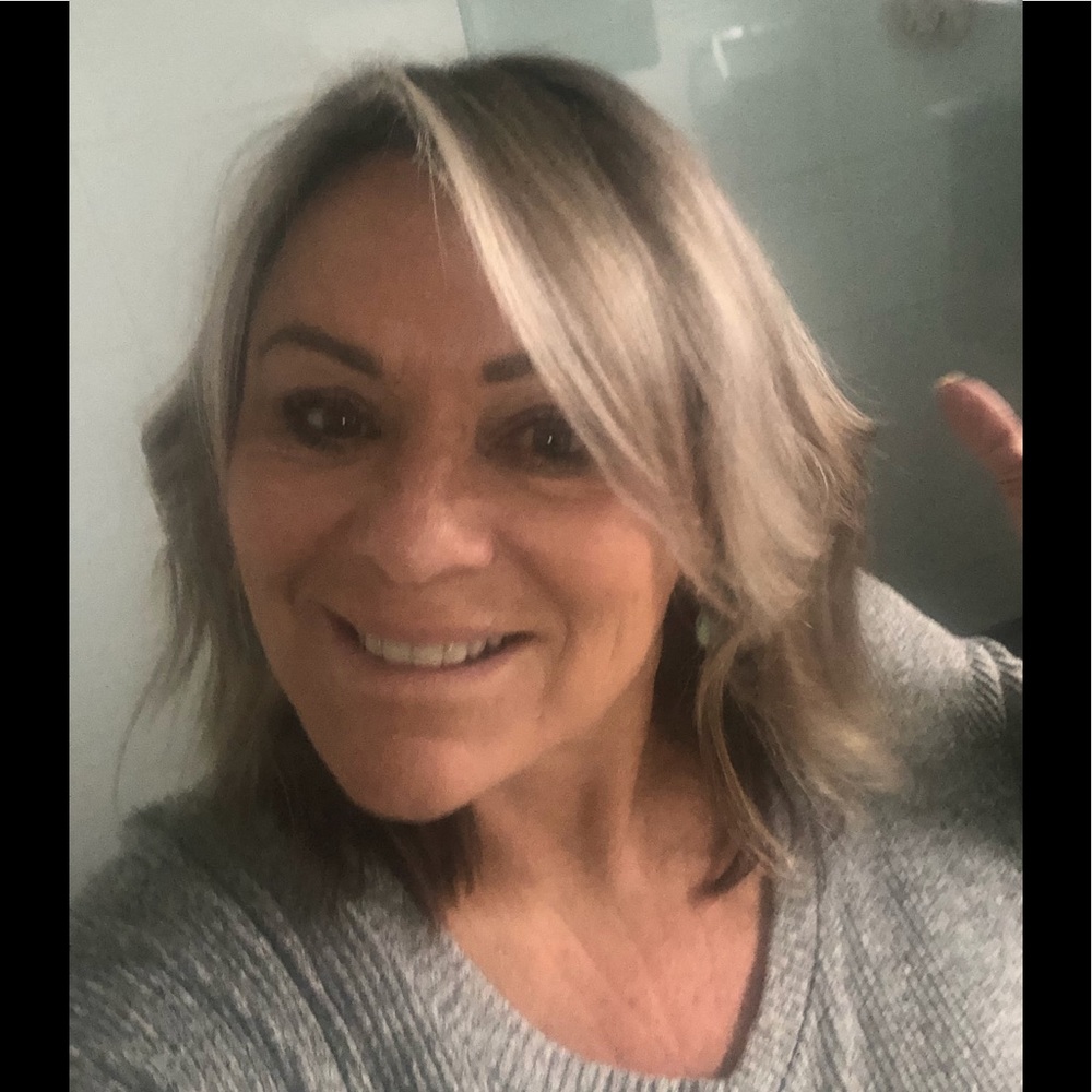 Meet your Posher, Denise